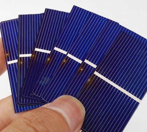 Energia Fotovoltaica o que é: Sete (7) células fotovoltaicas feitas de Silício
